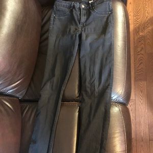 High waisted skinny jeans.